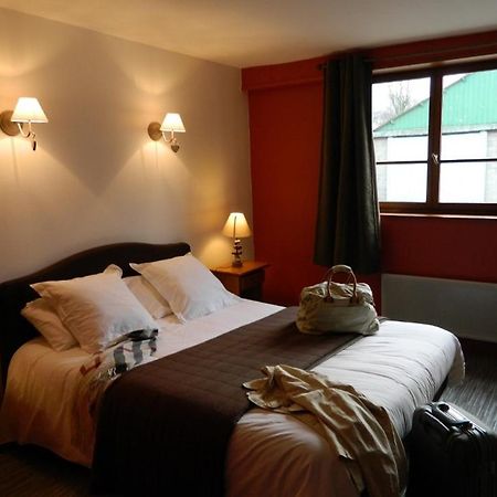 Logis - Auberge Du Colombier Guines ภายนอก รูปภาพ