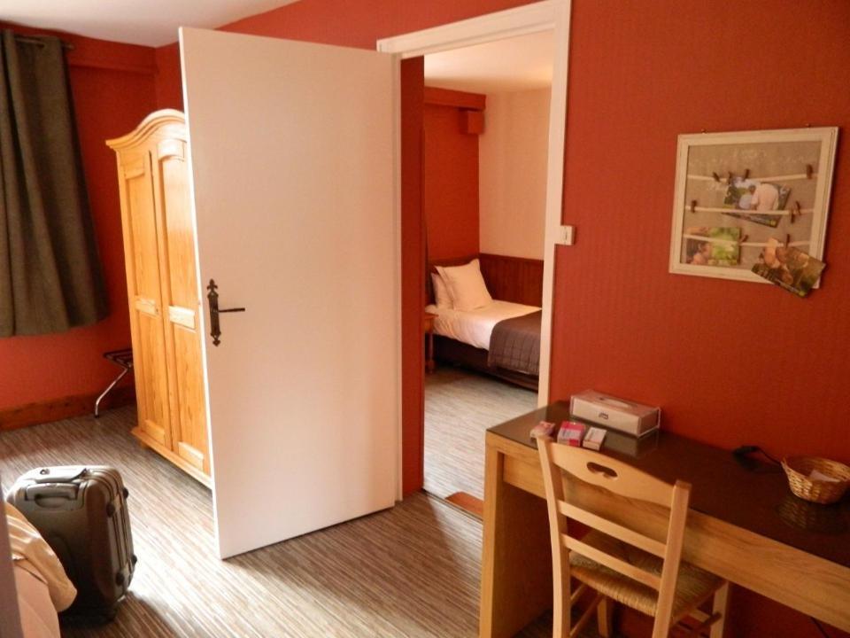Logis - Auberge Du Colombier Guines ห้อง รูปภาพ