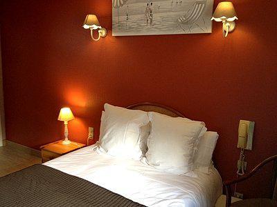 Logis - Auberge Du Colombier Guines ภายนอก รูปภาพ