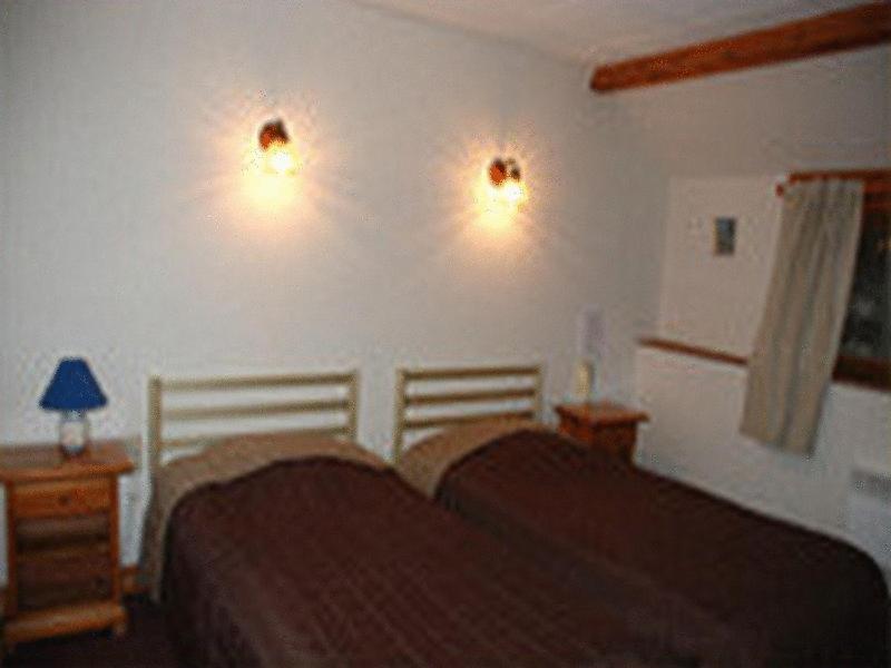 Logis - Auberge Du Colombier Guines ภายนอก รูปภาพ