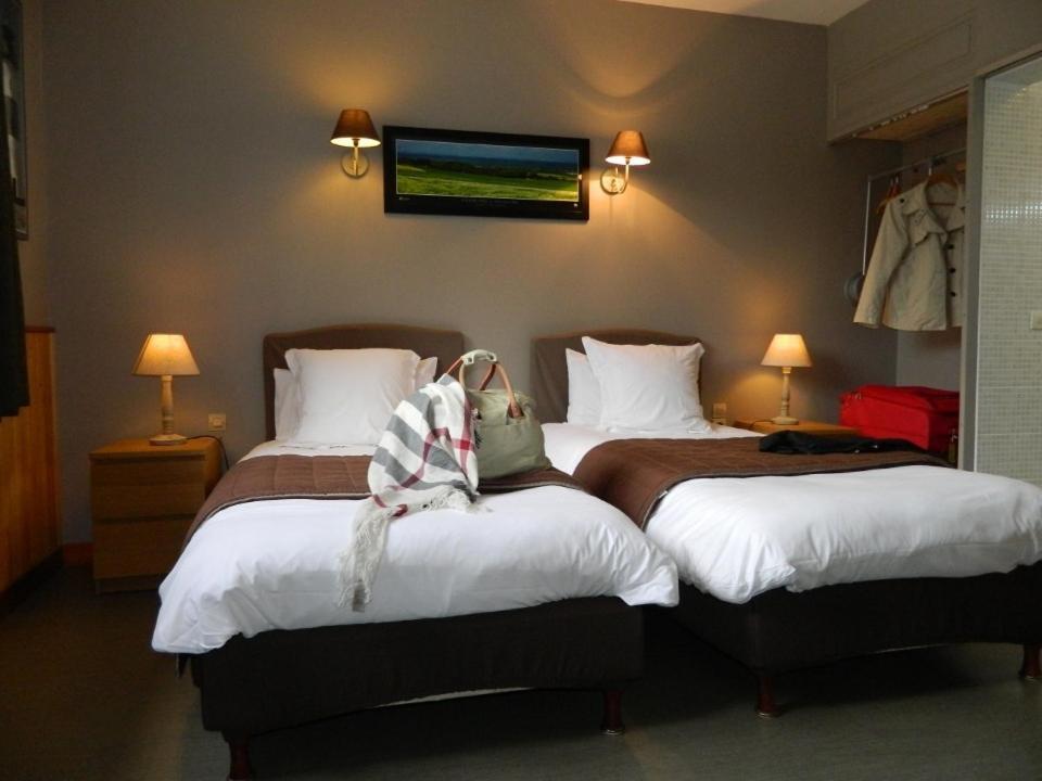 Logis - Auberge Du Colombier Guines ห้อง รูปภาพ